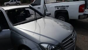 Mercedes windshield replacement