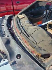 95 Ford Mustang Cobra Windshield Replacement 2 Windshield damage digs into dashboard