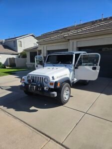 Windshield Replacement Mesa AZ 2 2006 Jeep Wrangler windshield replacement in progress in Mesa Arizona